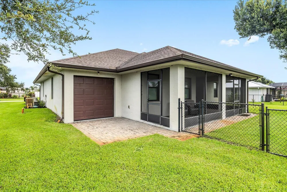 5103 Echo Pines Circle E Fort Pierce, FL 34951