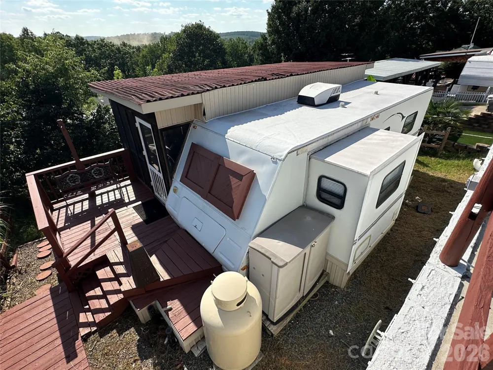 108 Robin Lane New London, NC 28127