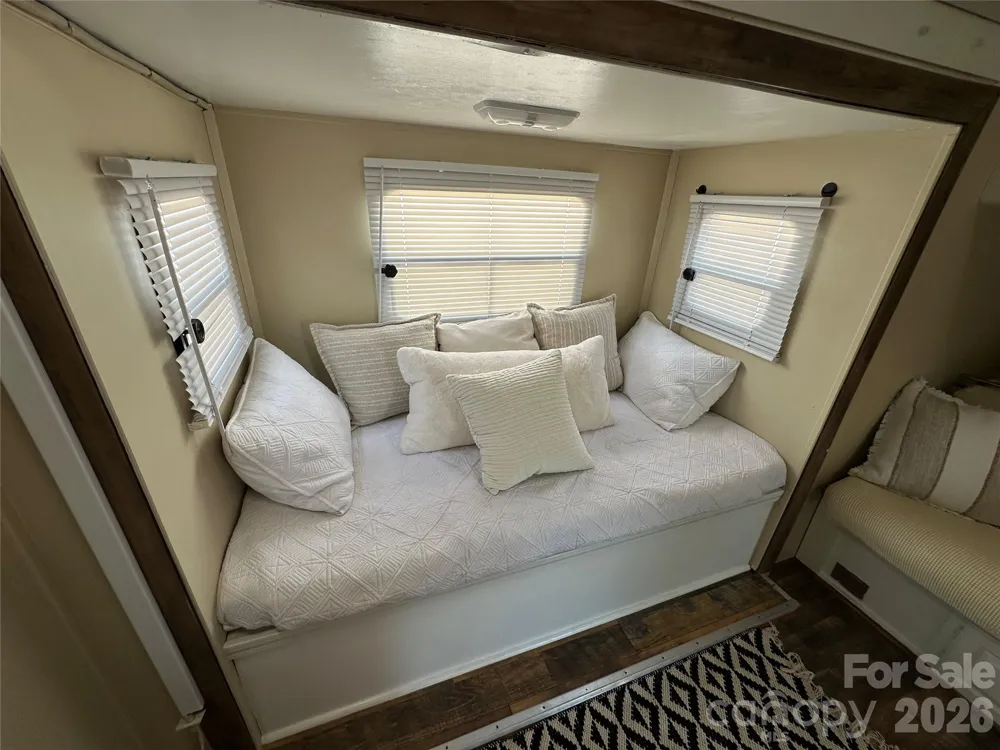 108 Robin Lane New London, NC 28127