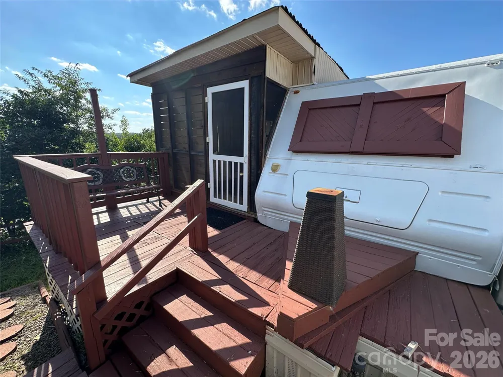 108 Robin Lane New London, NC 28127