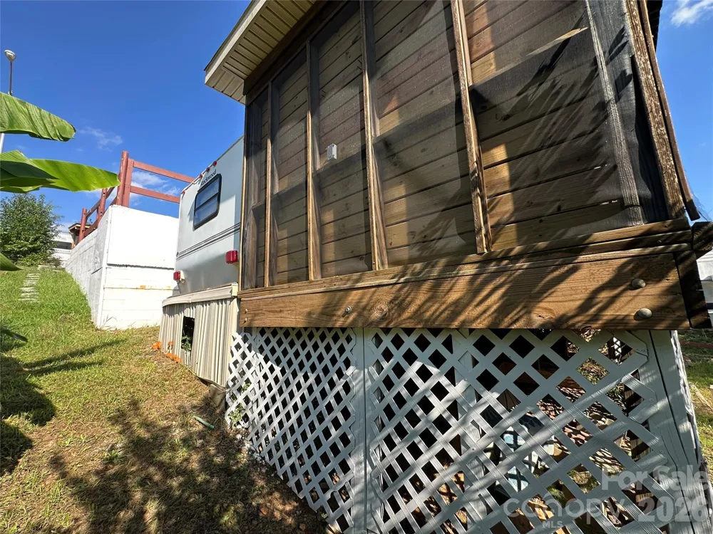 108 Robin Lane New London, NC 28127