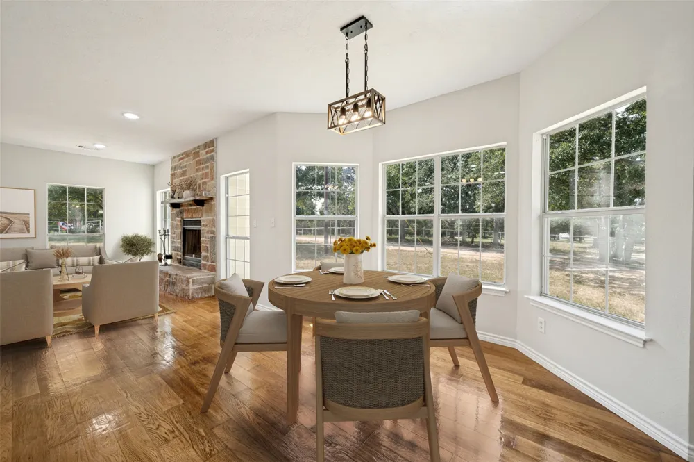 229 Quail Run Road Valley View, TX 76272