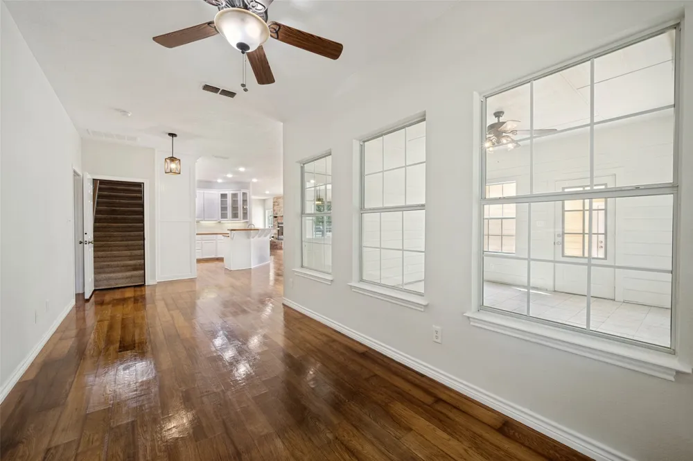 229 Quail Run Road Valley View, TX 76272