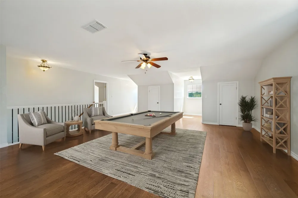 229 Quail Run Road Valley View, TX 76272