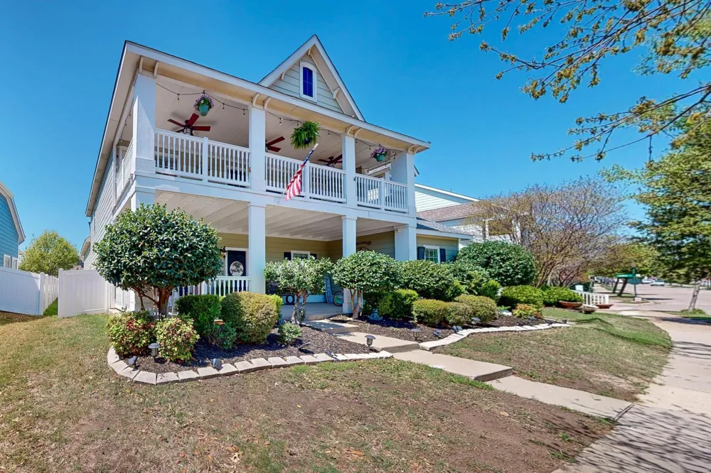 1225 Long Leaf Drive Savannah, TX 76227
