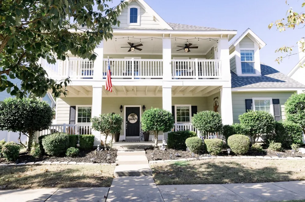1225 Long Leaf Drive Savannah, TX 76227