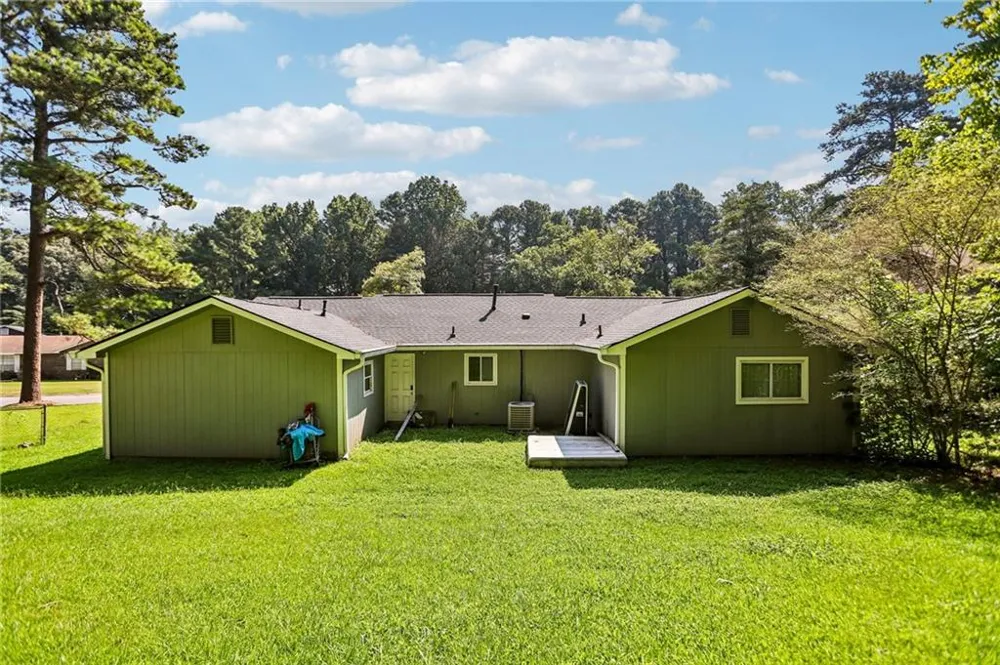 201 Meadowlark Lane Jonesboro, GA 30236