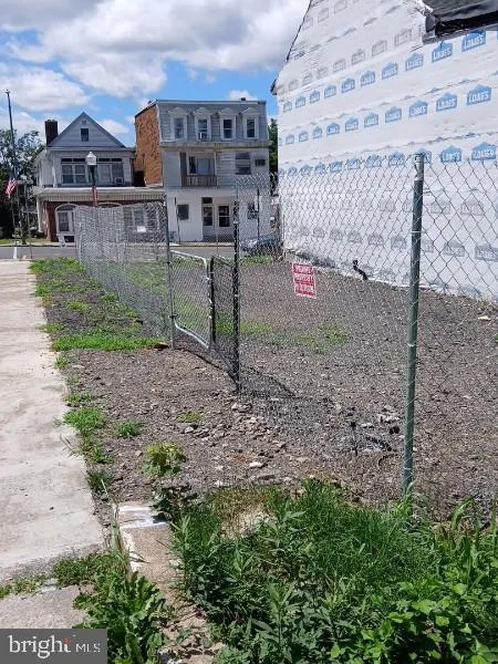 249 S OAK STREET Mount Carmel, PA 17851