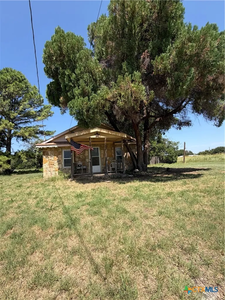 472 Fm 1602 Jonesboro, TX 76538