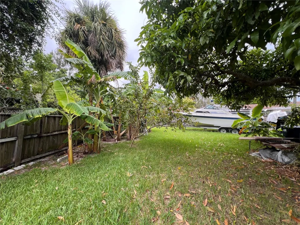 12510 W Golf Dr Miami, FL 33167