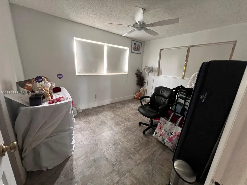 12510 W Golf Dr Miami, FL 33167
