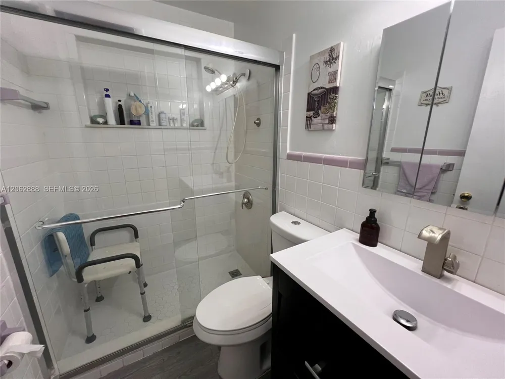 12510 W Golf Dr Miami, FL 33167