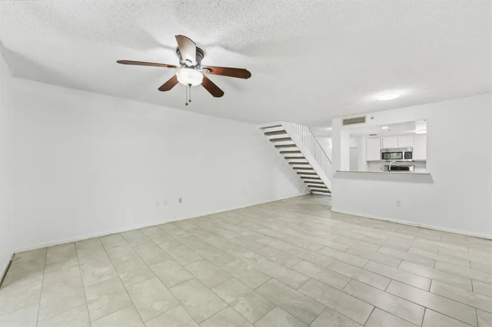 1100 Scotia Drive #102 Hypoluxo, FL 33462