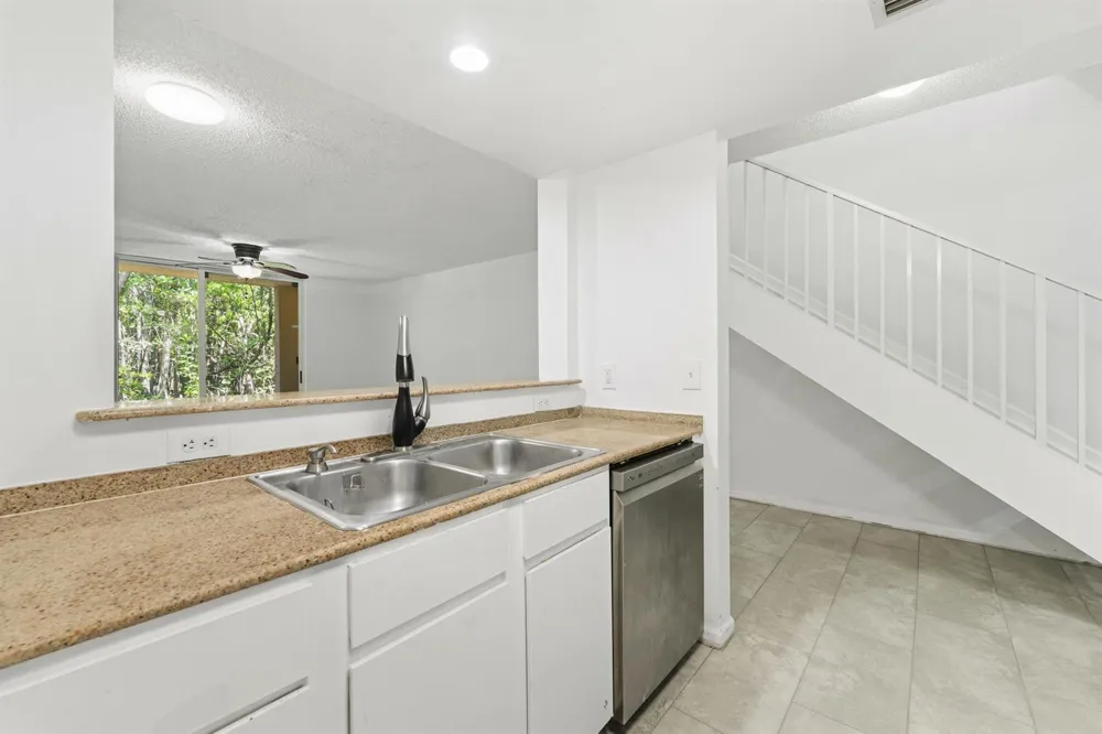 1100 Scotia Drive #102 Hypoluxo, FL 33462