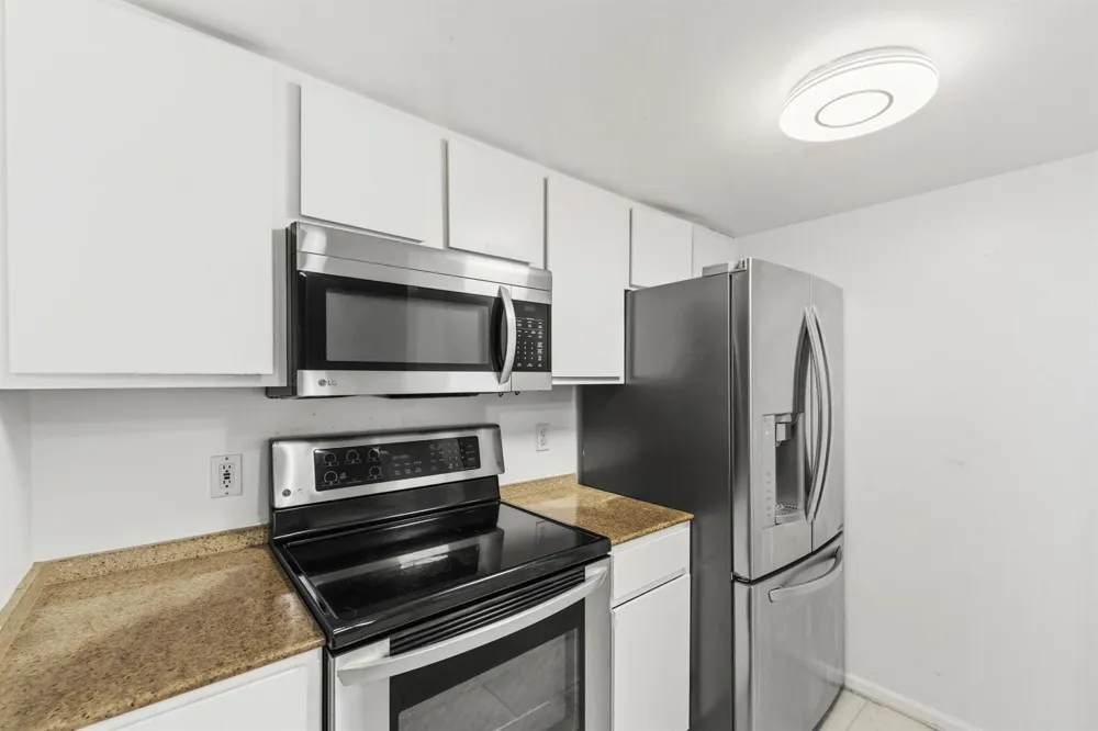1100 Scotia Drive #102 Hypoluxo, FL 33462
