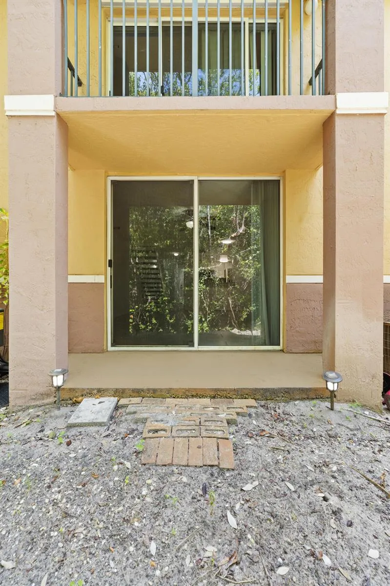 1100 Scotia Drive #102 Hypoluxo, FL 33462