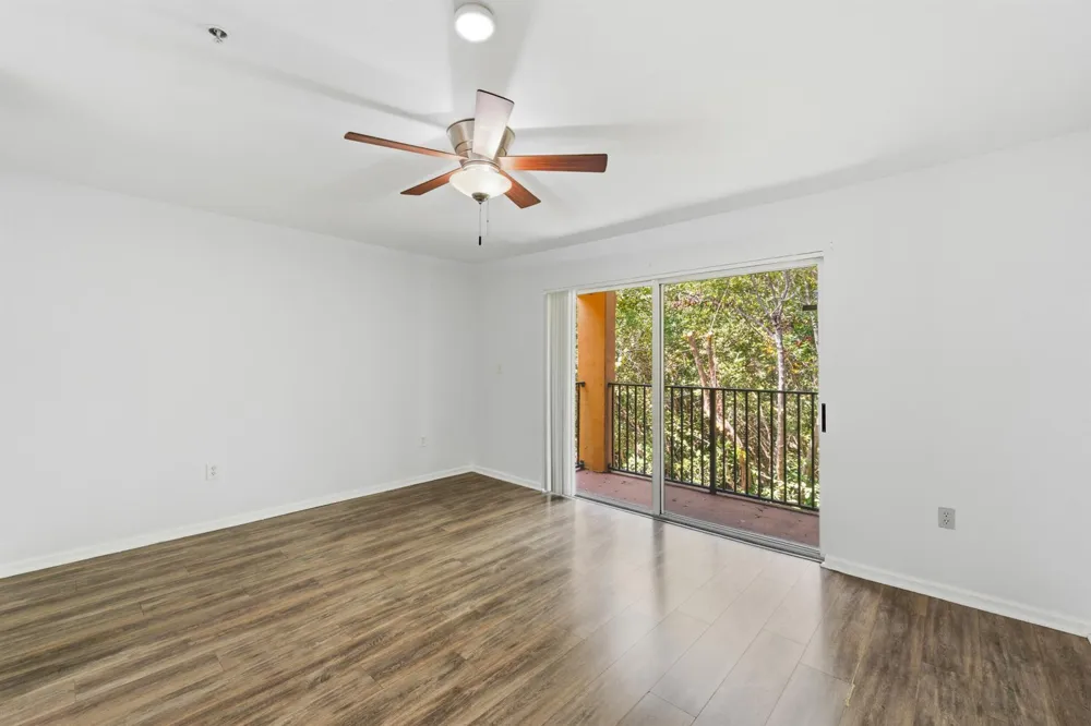 1100 Scotia Drive #102 Hypoluxo, FL 33462
