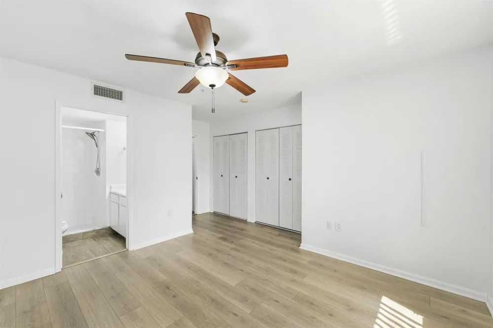 1100 Scotia Drive #102 Hypoluxo, FL 33462