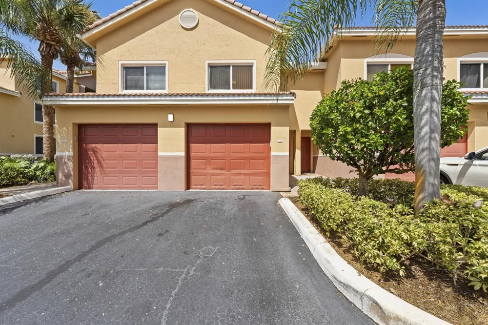 1100 Scotia Drive #102 Hypoluxo, FL 33462