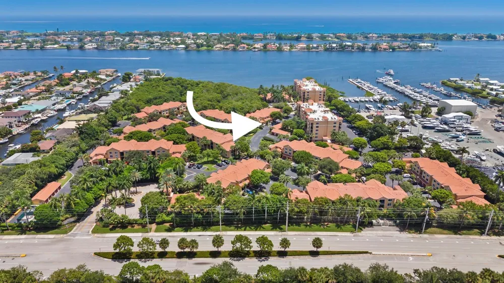1100 Scotia Drive #102 Hypoluxo, FL 33462