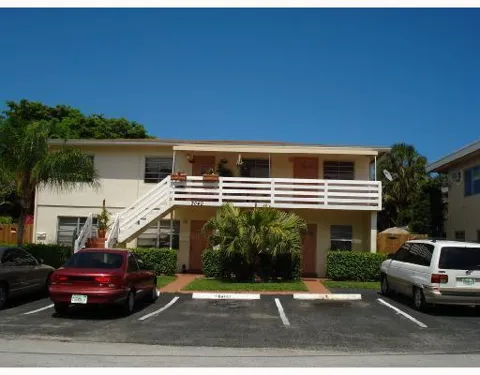 3040 NE 21ST AVENUE #4