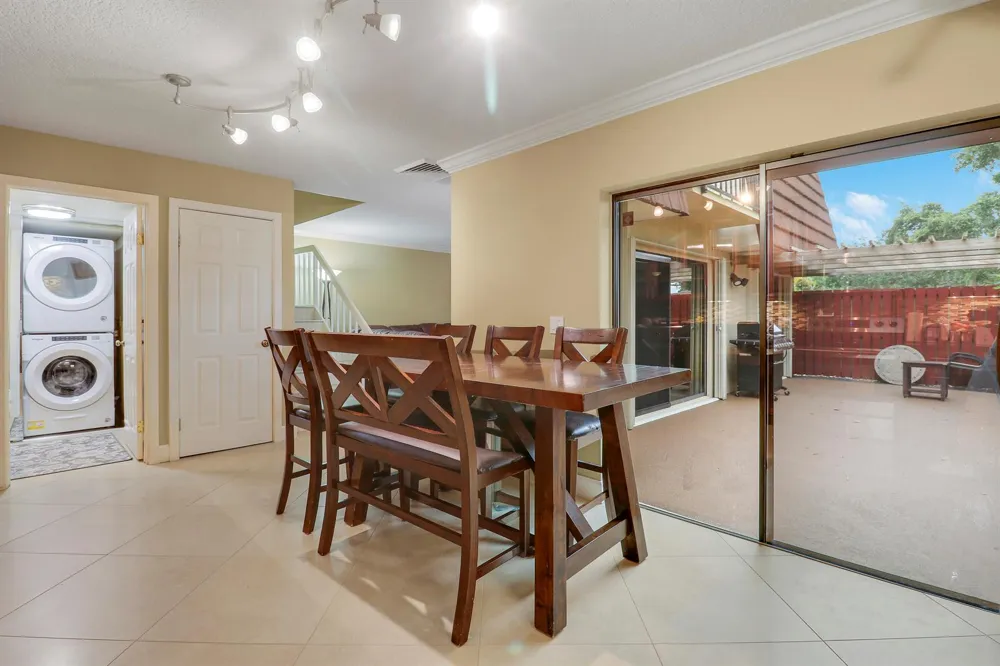 1901 19th Lane Palm Beach Gardens, FL 33418