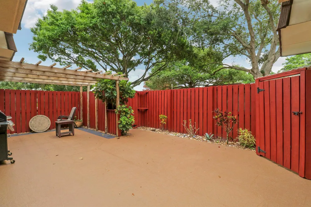1901 19th Lane Palm Beach Gardens, FL 33418