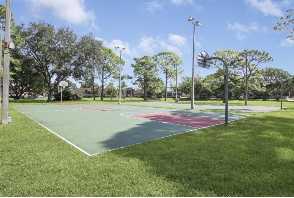 1901 19th Lane Palm Beach Gardens, FL 33418