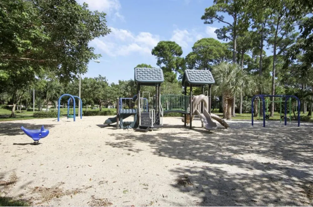 1901 19th Lane Palm Beach Gardens, FL 33418