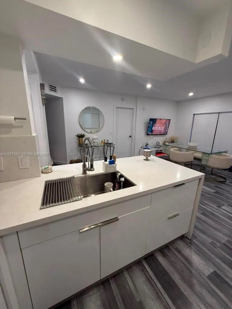 9340 Fontainebleau Blvd #W507 Miami, FL 33172