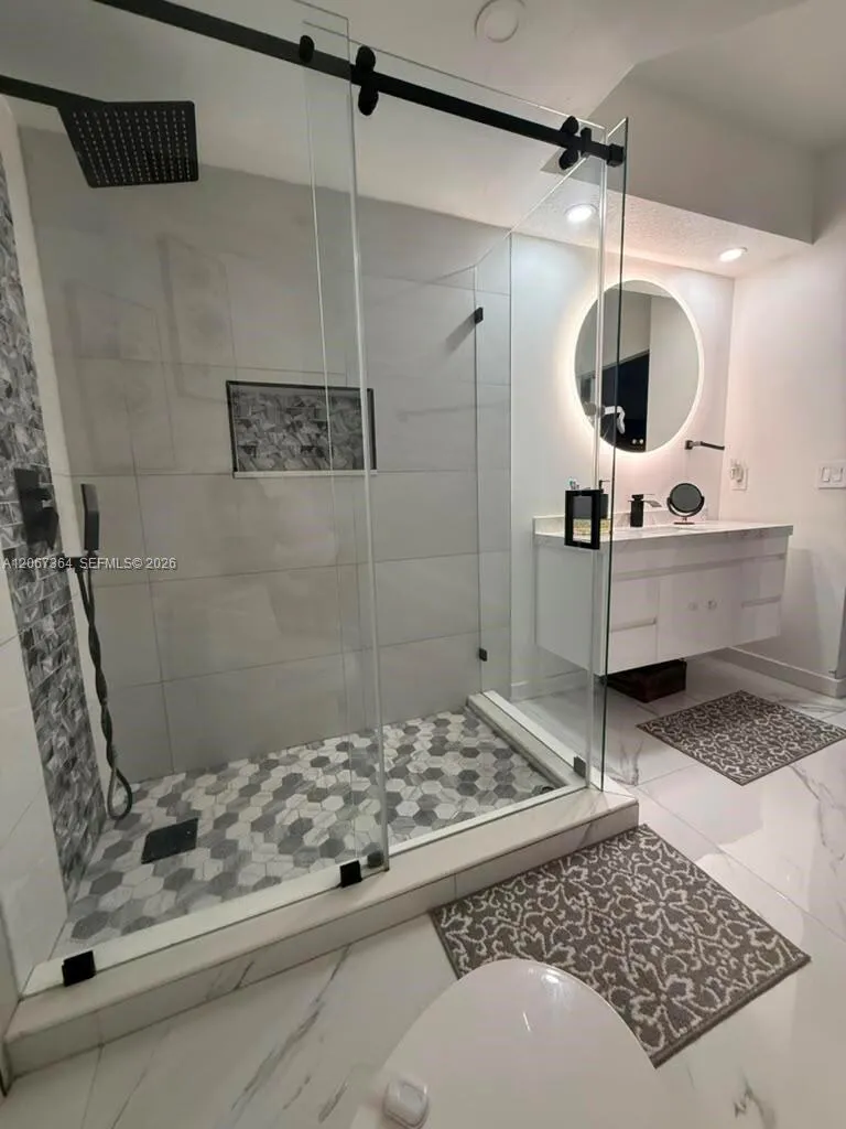 9340 Fontainebleau Blvd #W507 Miami, FL 33172