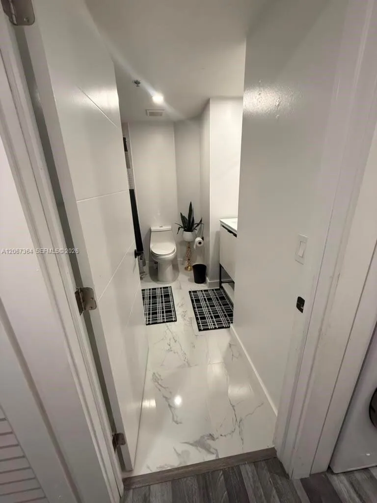 9340 Fontainebleau Blvd #W507 Miami, FL 33172
