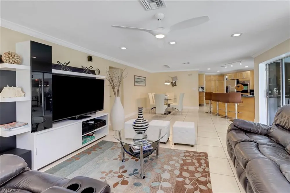 701 Barfield Drive Marco Island, FL 34145