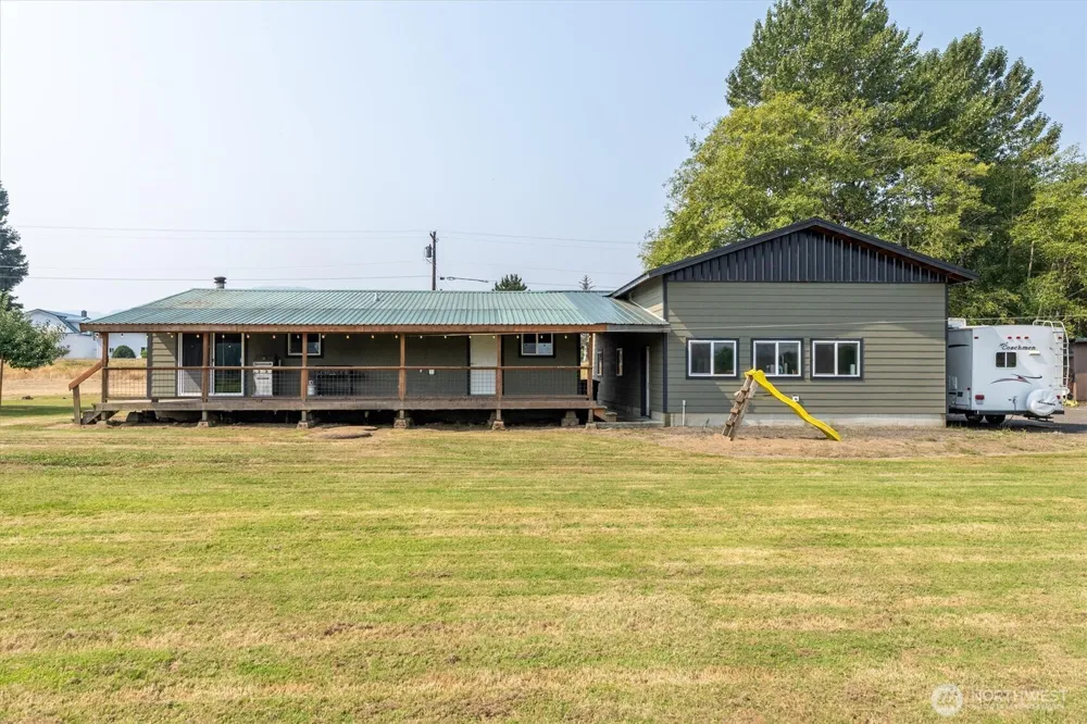 126 W Sunny Sands Cathlamet, WA 98612