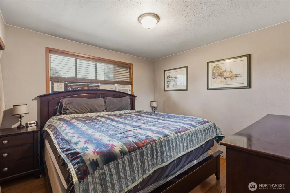 126 W Sunny Sands Cathlamet, WA 98612