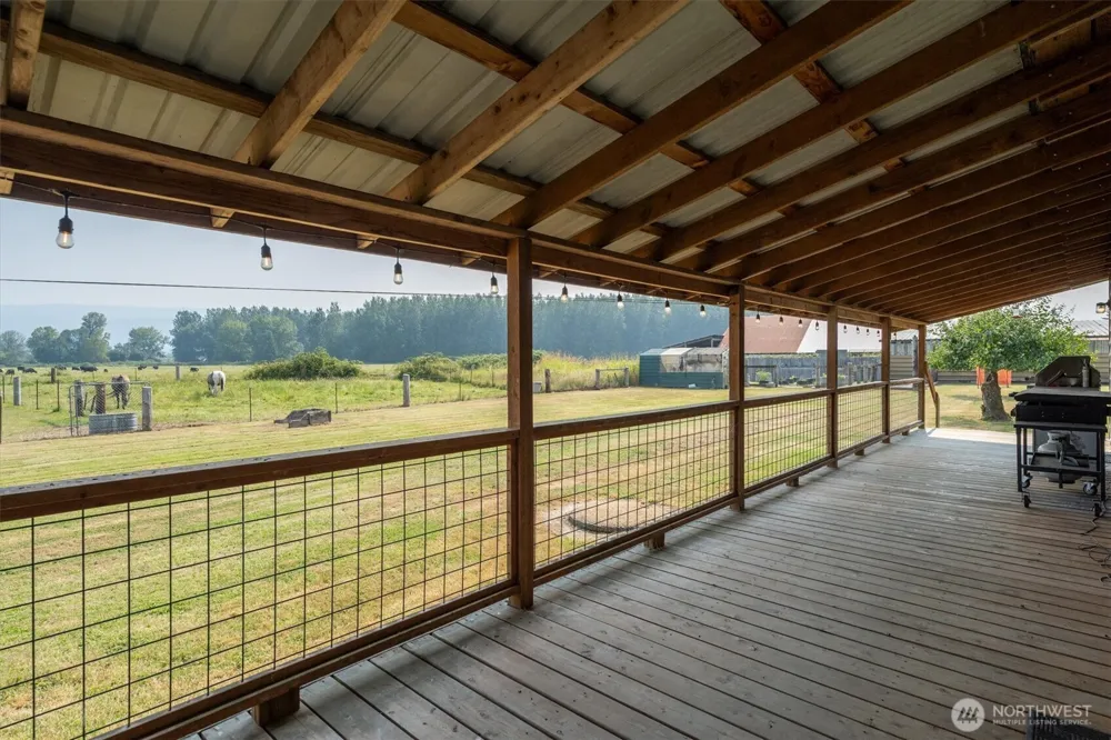 126 W Sunny Sands Cathlamet, WA 98612