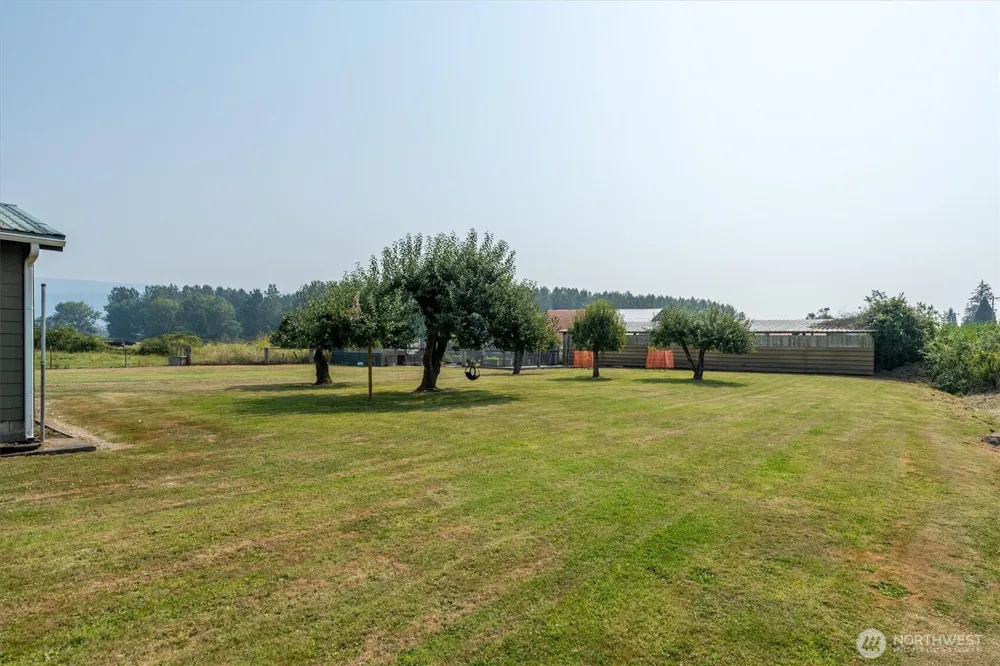 126 W Sunny Sands Cathlamet, WA 98612