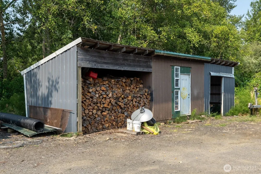 126 W Sunny Sands Cathlamet, WA 98612