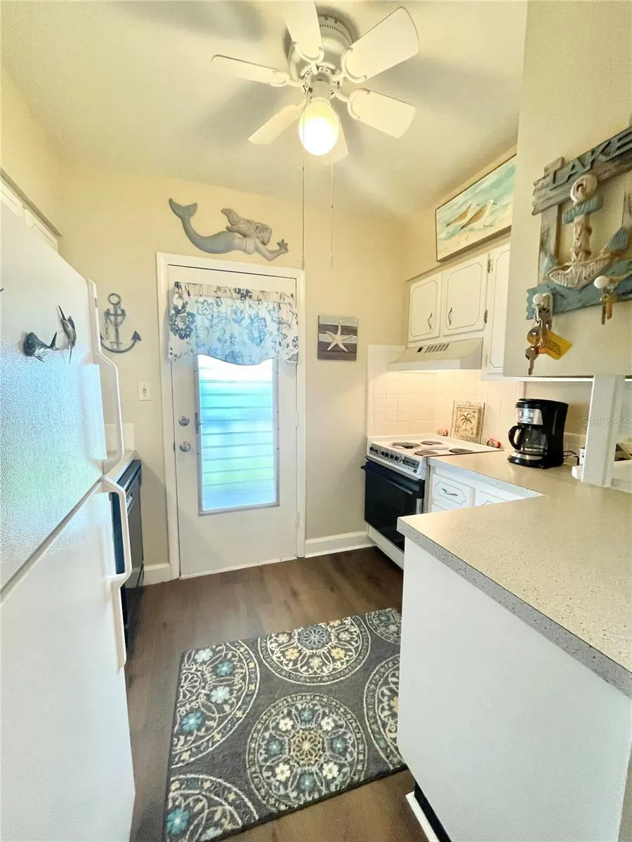 1600 W LAKE PARKER DRIVE #A25 Lakeland, FL 33805