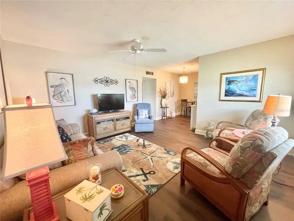 1600 W LAKE PARKER DRIVE #A25 Lakeland, FL 33805
