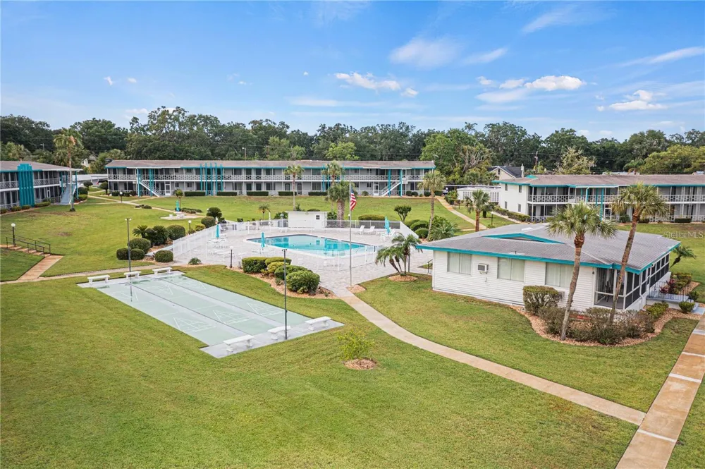 1600 W LAKE PARKER DRIVE #A25 Lakeland, FL 33805