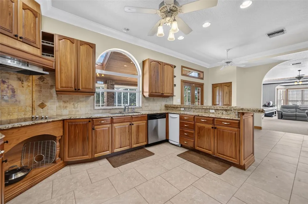 4657 HICKORY TREE ROAD St Cloud, FL 34772