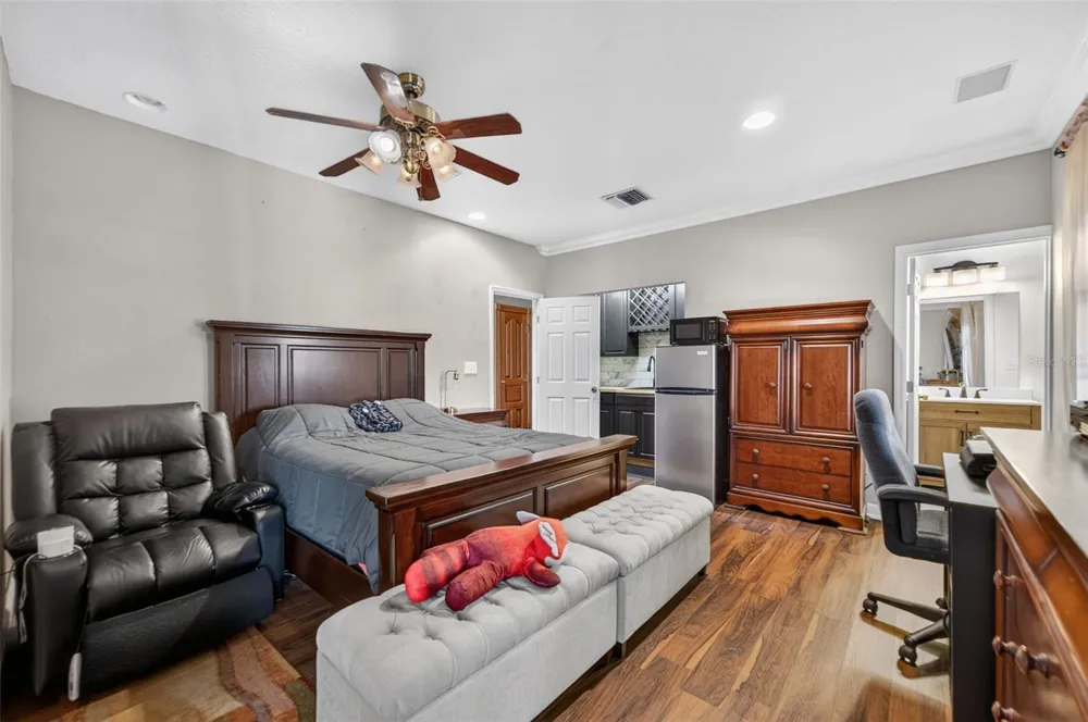 4657 HICKORY TREE ROAD St Cloud, FL 34772