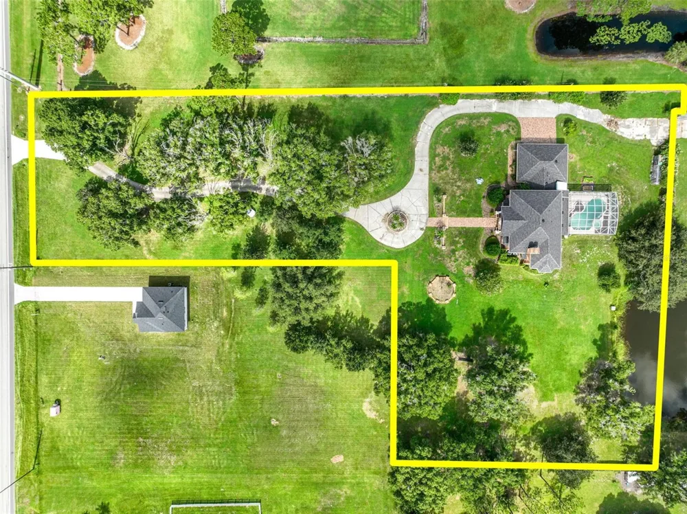 4657 HICKORY TREE ROAD St Cloud, FL 34772