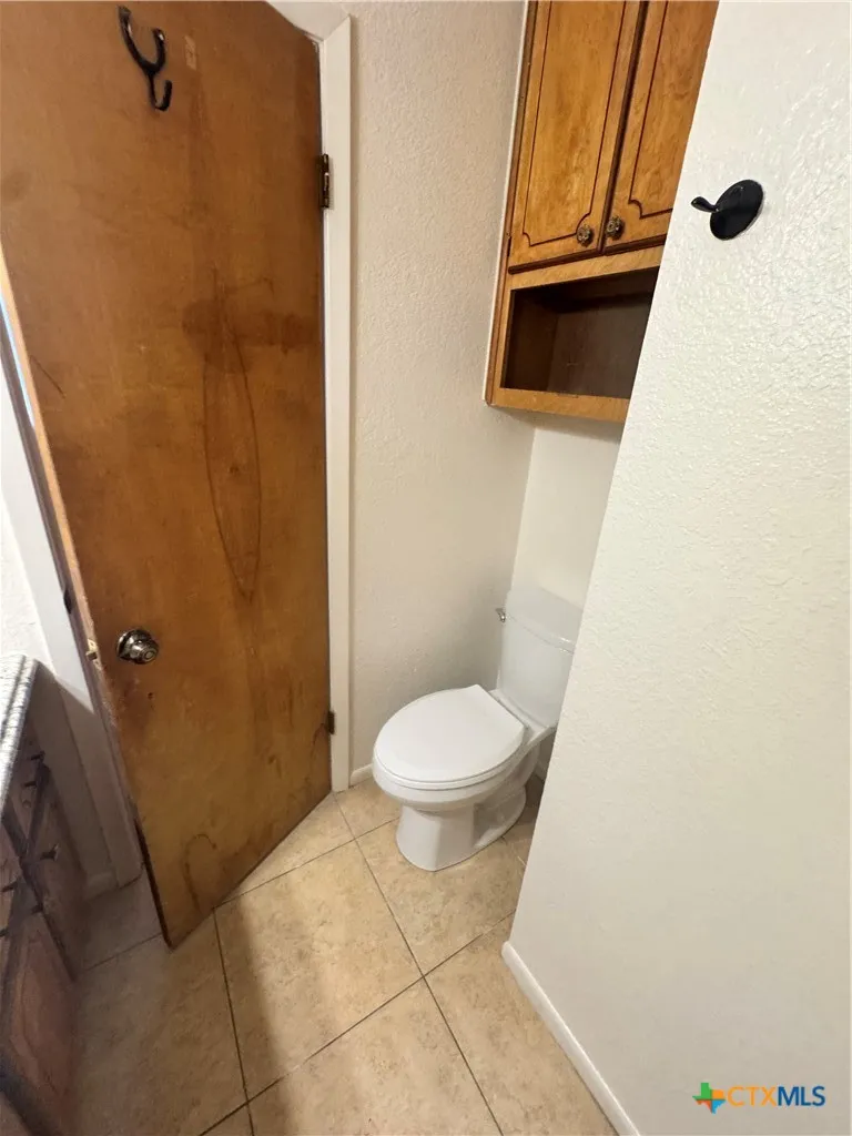213 Versailles Street Victoria, TX 77904