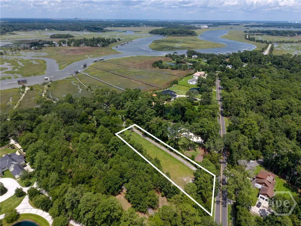 15 Waite Drive Savannah, GA 31406