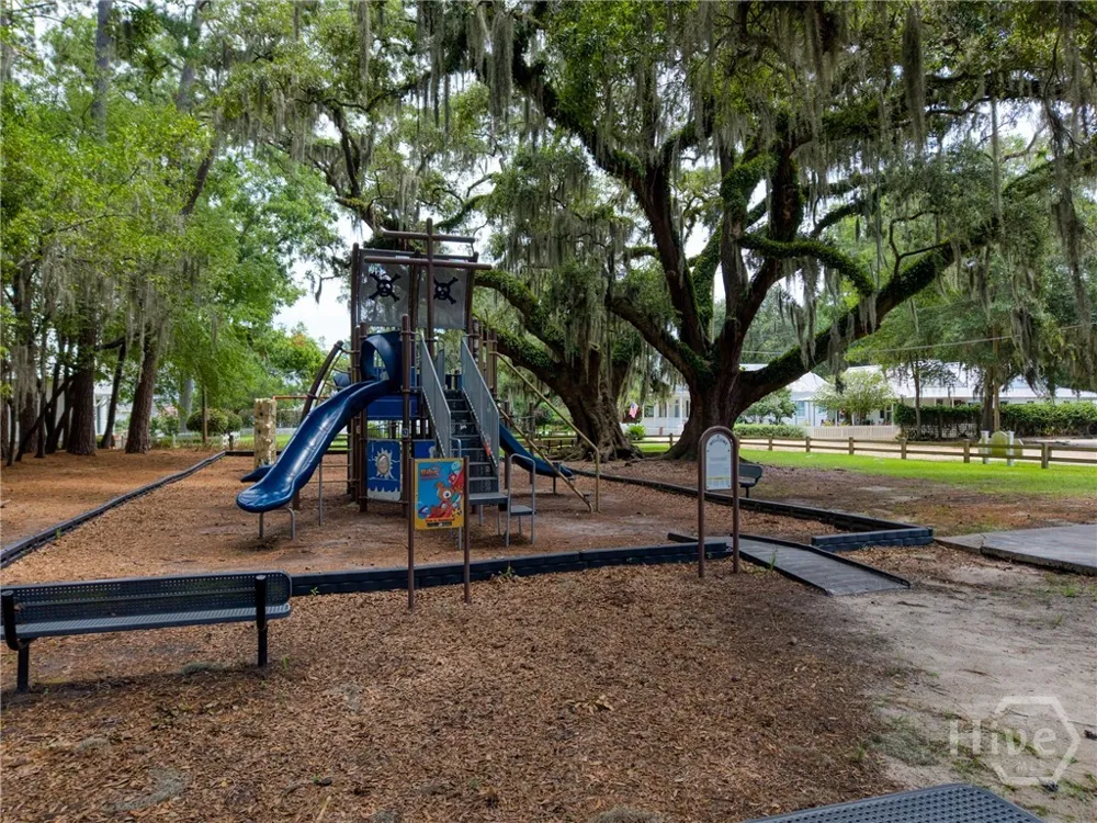 15 Waite Drive Savannah, GA 31406