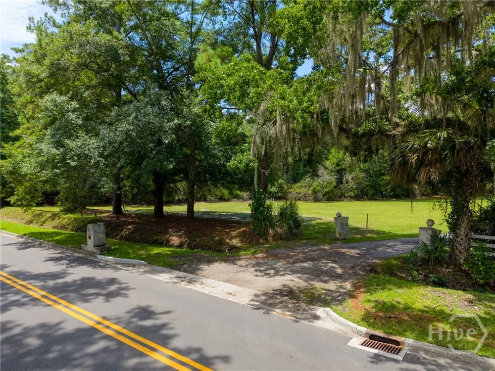 15 Waite Drive Savannah, GA 31406