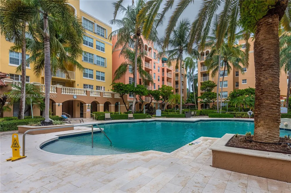 19601 E Country Club Dr #7104 Aventura, FL 33180