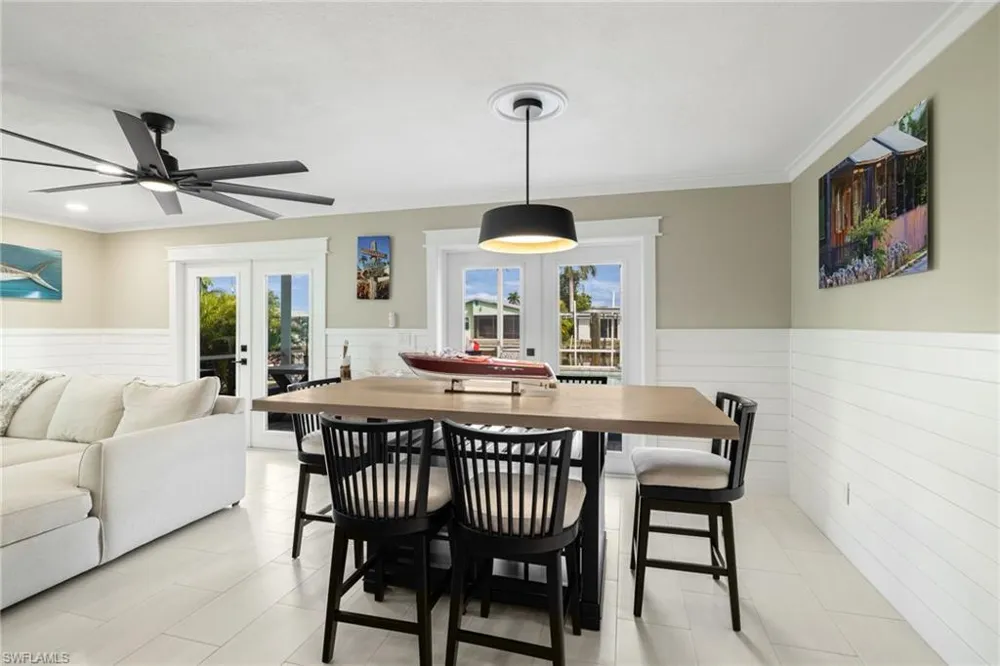 2574 Bayshore Drive Matlacha, FL 33993